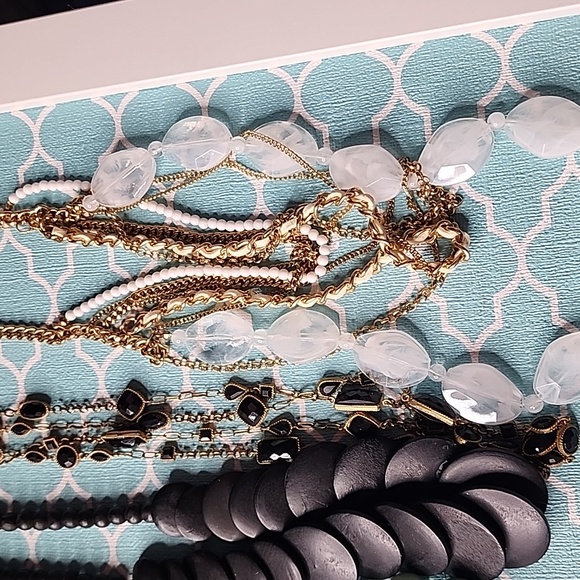 Necklace Bundle Set 9 pieces - Picture 8 of 8